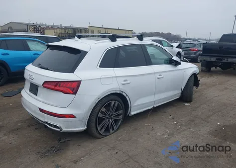 2018 Audi Sq5 3.0T Premium Plus z USA, uszkodzony, nr VIN WA1C4AFYXJ2117220